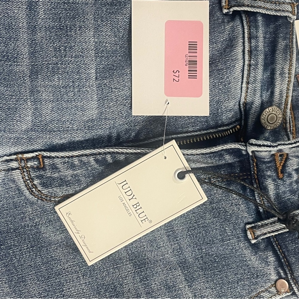 Judy Blue women’s jeans high waist Retro wide-leg distressed hem. NWT.size 3/26 - Picture 4 of 16